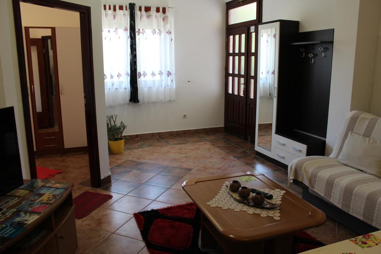 Apartment Mis Floura Rijeka Eksteriør billede
