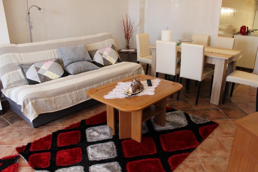 Apartment Mis Floura Rijeka Eksteriør billede